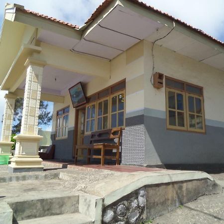 Yog Bromo Homestay Exterior foto